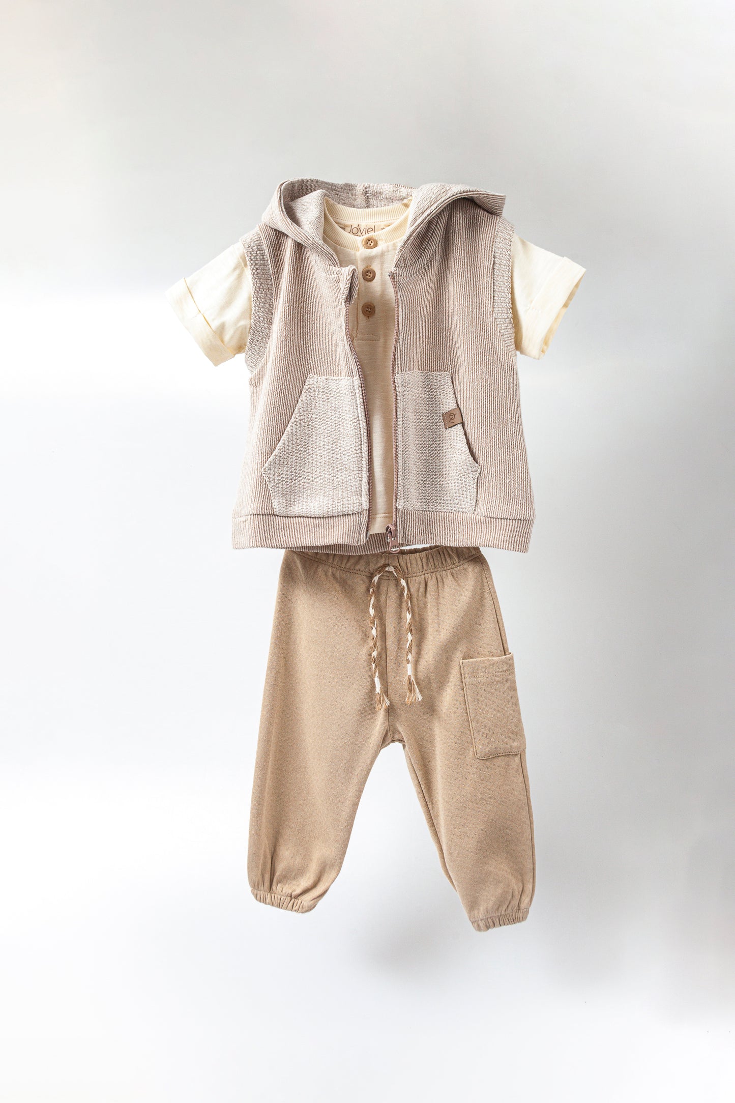 3-teiliges Set aus Weste, Shirt und Hose